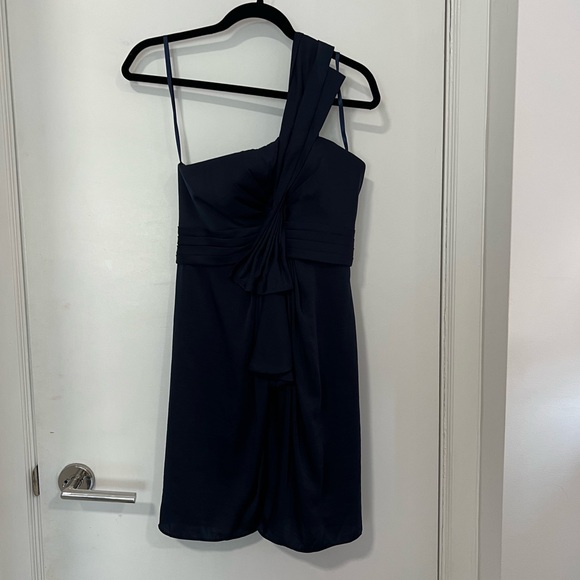 BCBGMAXAZRIA cocktail dress in navy -size 4 - Picture 2 of 4